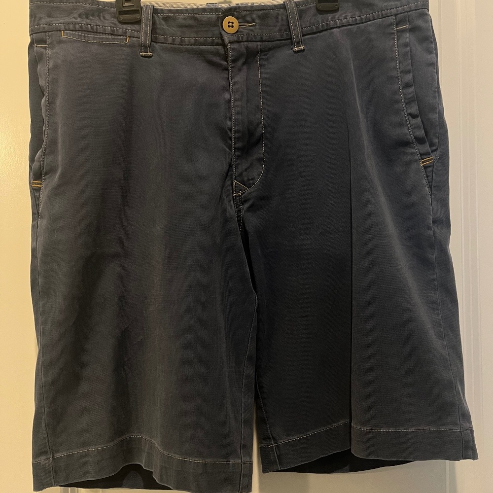 Tommy Bahama Men”s Relax Chino Casual Washed  Blue Shorts Size 33